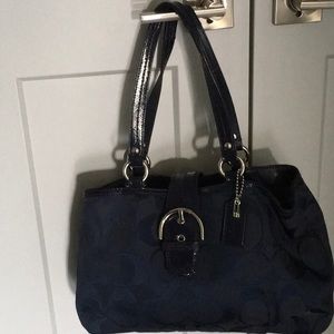 Hand bag